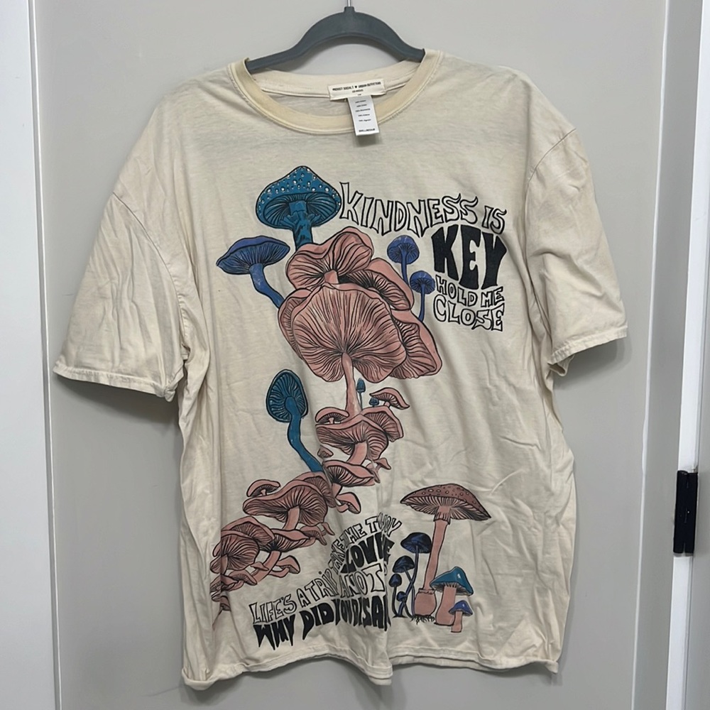 urban outfitters oversized t-shirt